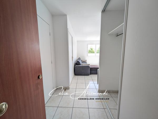 Montévrain (77144) F2 lumineux - dernier étage - Montévrain