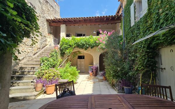 Maison à vendre    6 pièces •  Pujaut