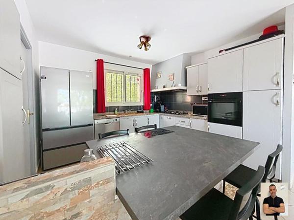 Villa Brignoles 4 pièce(s) 130 m2