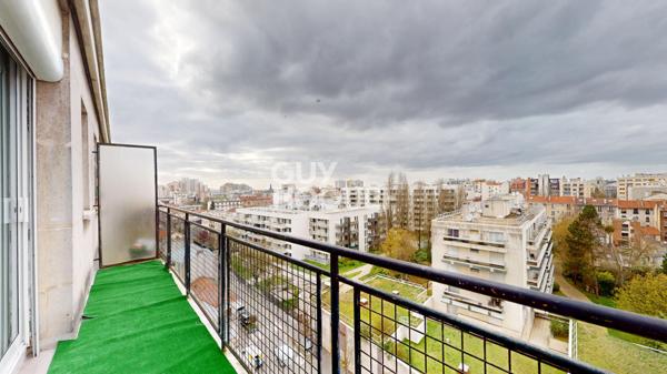 Vue panoramique et confort au pied du métro