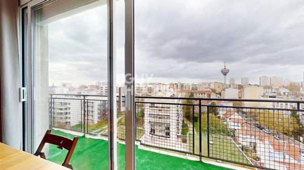 Vue panoramique et confort au pied du métro