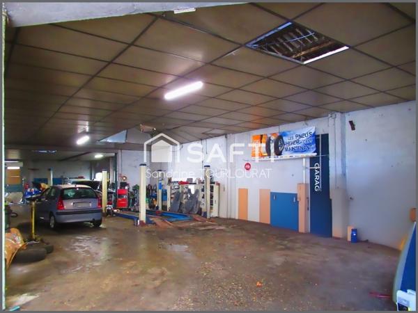 Ensemble immobilier maison et local