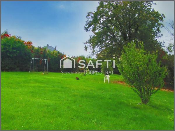 Ensemble immobilier maison et local