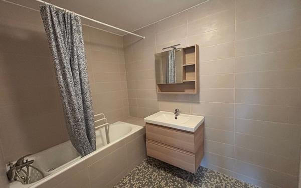 Appartement à louer    3 pièces • 73,43 m2 L'Haÿ-les-Roses