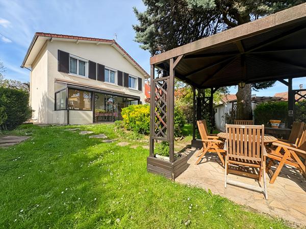 Maison 5 chambres quartier du Lac Verrières-le-Buisson, DPE C ,Proche RER B