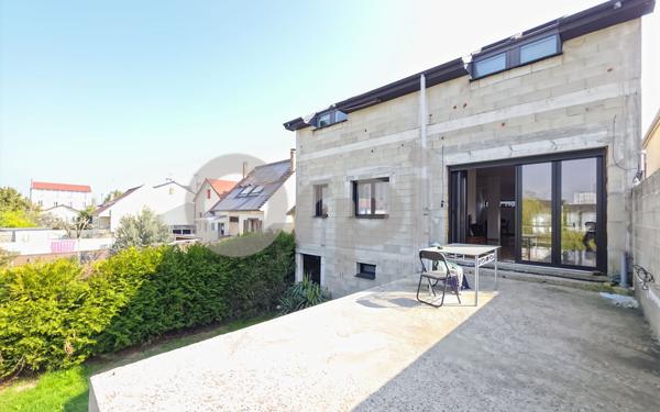 Maison à vendre    5 pièces •  Bondy