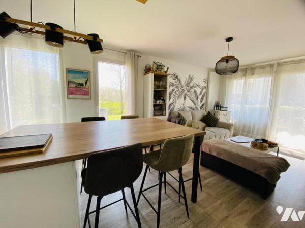 Plescop – Élégant T3 en rez-de-jardin dans un cadre privilégié