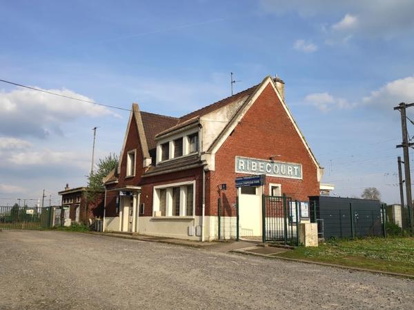 Maison à vendre 4 pièces/5 pieces sur parcelle de 675 m² RIBECOURT DRESLINCOURT (60) à 15 minutes de Compiegne