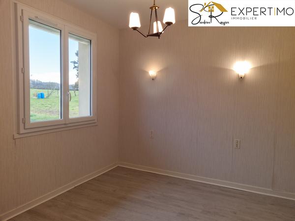 Lapeyrouse (63700) Lapeyrouse Maison de 123 m² sur terrain de 3420 m² attenant