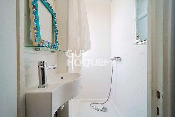 Appartement 2 pièces à vendre - Dernier étage avec balcon