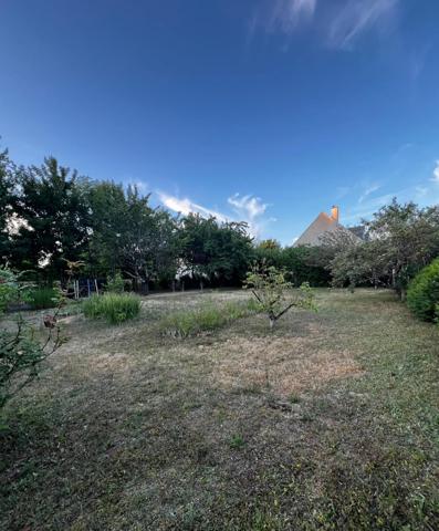 À vendre - Maison individuelle, 7 pièces située à Saint-Cyr-sur-Loire (37540)