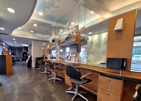 Fonds de commerce à vendre BAGNOLES DE L'ORNE (61)