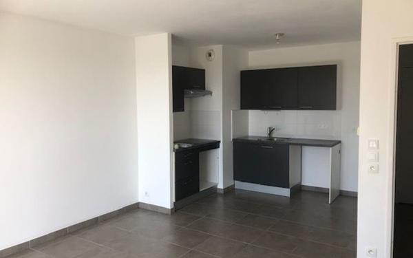 Appartement à vendre    2 pièces • 45,74 m2 Antibes