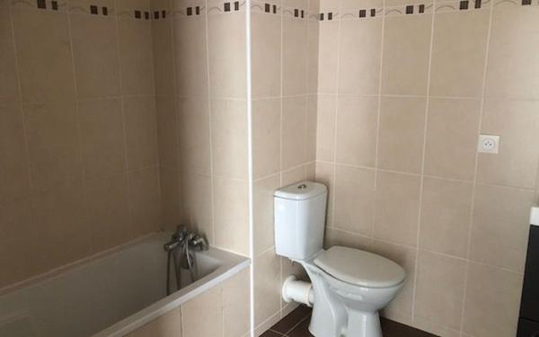 Appartement à vendre    2 pièces • 45,74 m2 Antibes