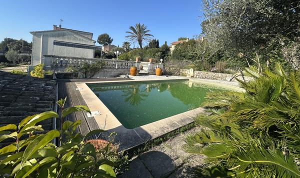 Maison 8 pièces - 200 m² Exclusivité efficity