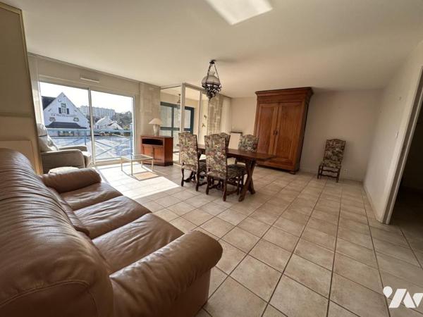 A VENDRE VANNES 56 Préfecture, appartement lumineux, 3 chambres, loggia, garage