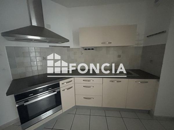 Location Appartement 3 pièces 74 m² - 6 RUE DES TOURELLES Manosque 04100