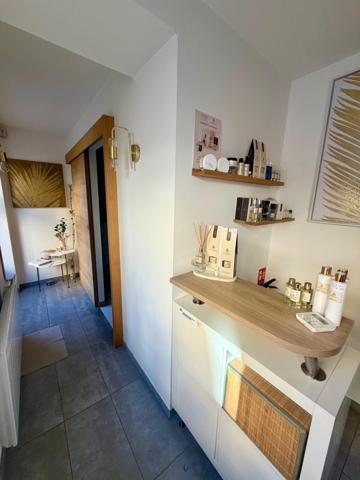 EN EXCLUSIVITE LOCAL COMMERCIAL VENDU LOUE