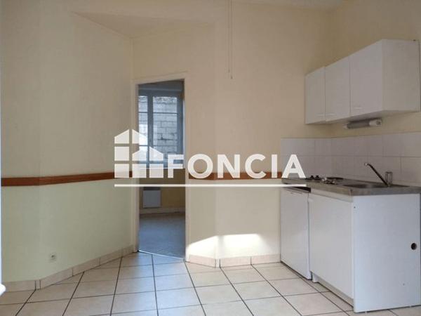 Location Appartement 2 pièces 22.48 m² - 44 RUE DE BREST Landerneau 29800