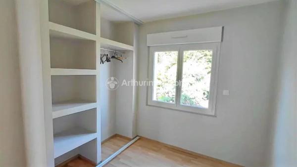 Vente                                                      Maison de ville
                        
                     4 pièces                      86 m2                     à Castres