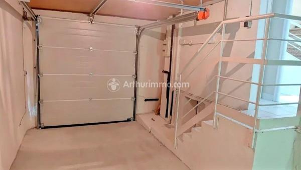 Vente                                                      Maison de ville
                        
                     4 pièces                      86 m2                     à Castres