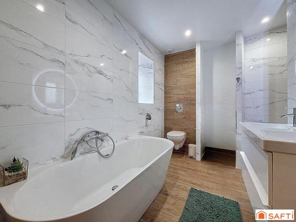 Maison clé en main, 4 chbres, idéale pour une vie de famille aux portes de Villefranche-sur-Saône.