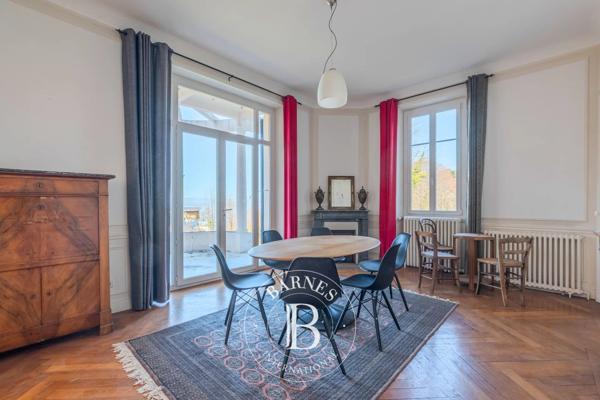 Évian-les-Bains, Propriété 6 Chambres -  305 m² à vendre