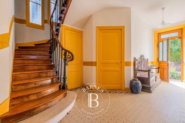 Évian-les-Bains, Propriété 6 Chambres -  305 m² à vendre