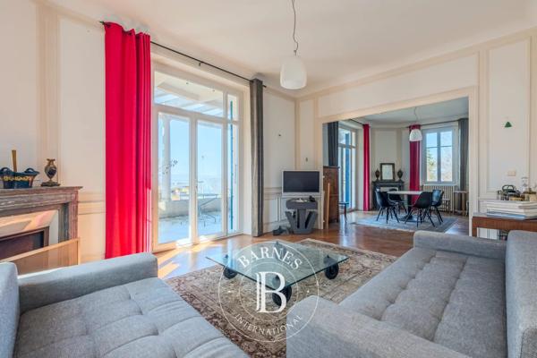Évian-les-Bains, Propriété 6 Chambres -  305 m² à vendre