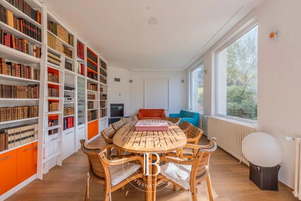 Évian-les-Bains, Propriété 6 Chambres -  305 m² à vendre