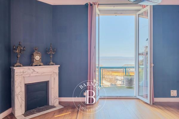 Évian-les-Bains, Propriété 6 Chambres -  305 m² à vendre