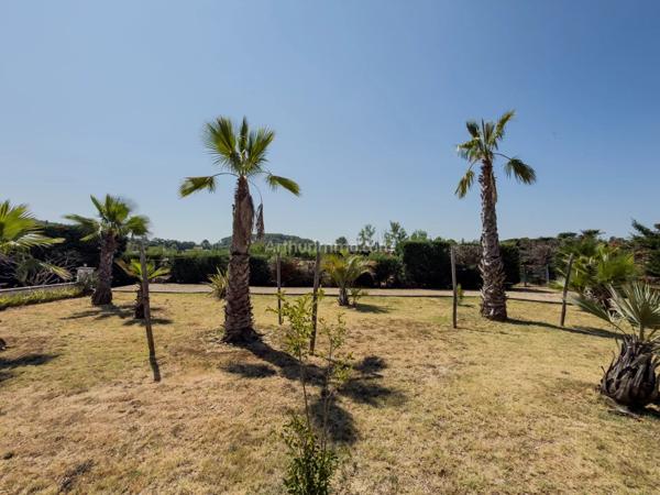 Vente                                                      Villa
                        
                     7 pièces                      166 m2                     à Draguignan