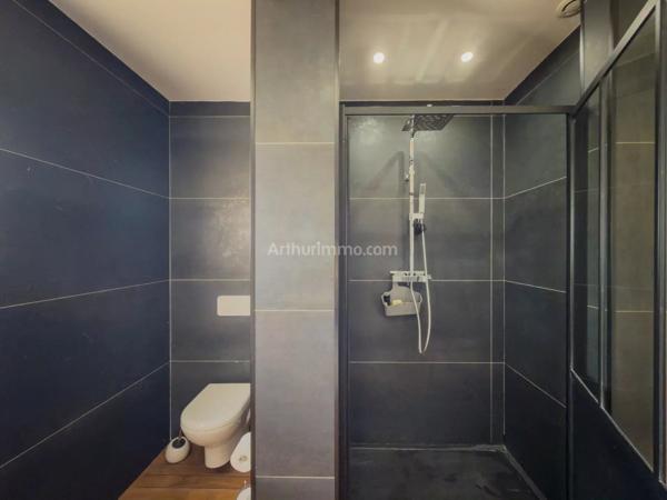 Vente                                                      Villa
                        
                     7 pièces                      166 m2                     à Draguignan