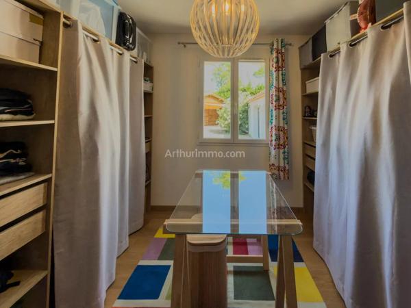 Vente                                                      Villa
                        
                     7 pièces                      166 m2                     à Draguignan