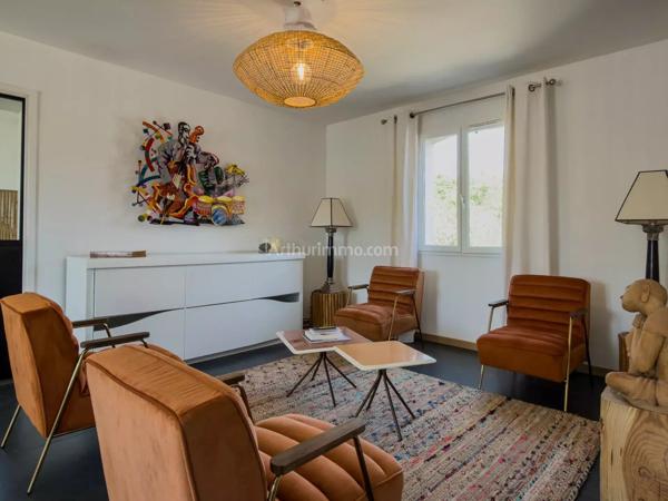 Vente                                                      Villa
                        
                     7 pièces                      166 m2                     à Draguignan