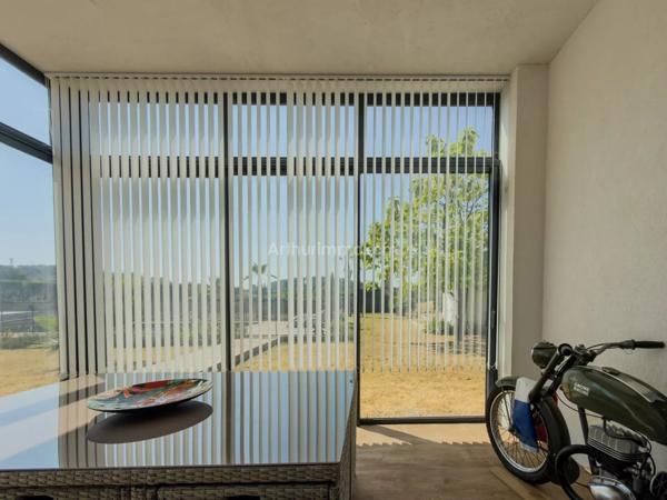 Vente                                                      Villa
                        
                     7 pièces                      166 m2                     à Draguignan