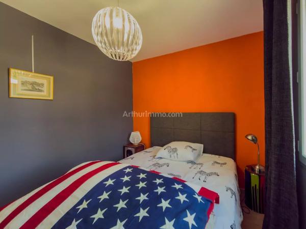 Vente                                                      Villa
                        
                     7 pièces                      166 m2                     à Draguignan