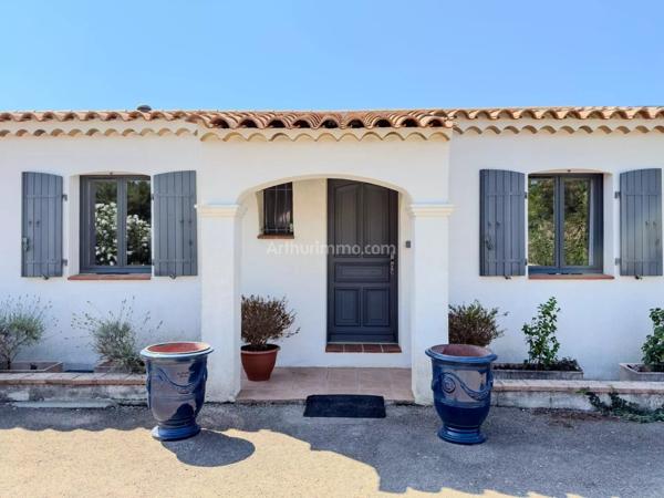 Vente                                                      Villa
                        
                     7 pièces                      166 m2                     à Draguignan