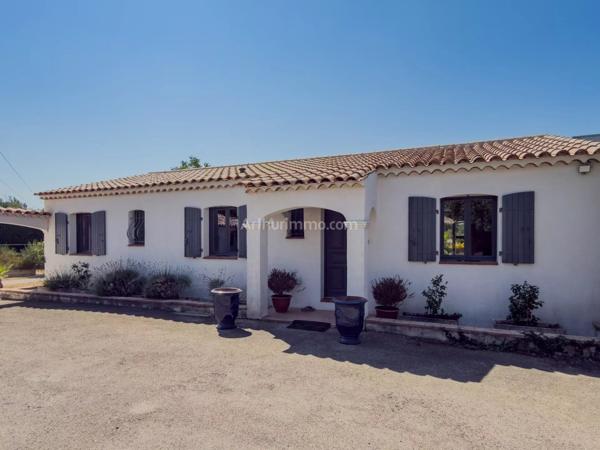 Vente                                                      Villa
                        
                     7 pièces                      166 m2                     à Draguignan