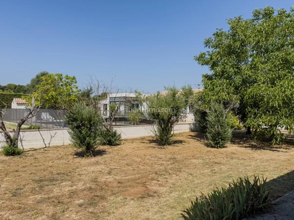 Vente                                                      Villa
                        
                     7 pièces                      166 m2                     à Draguignan