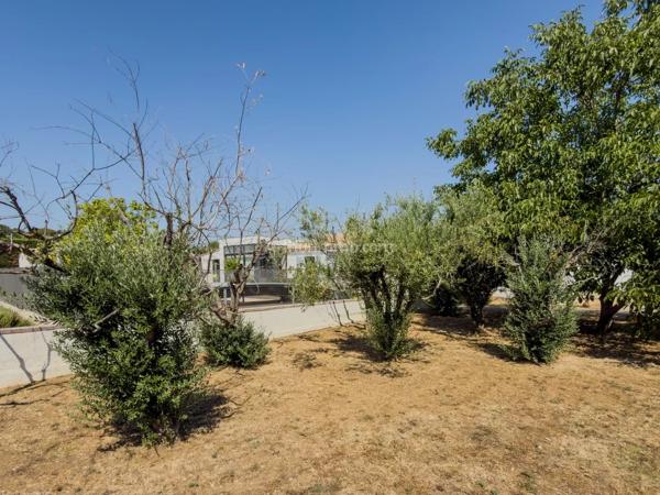 Vente                                                      Villa
                        
                     7 pièces                      166 m2                     à Draguignan