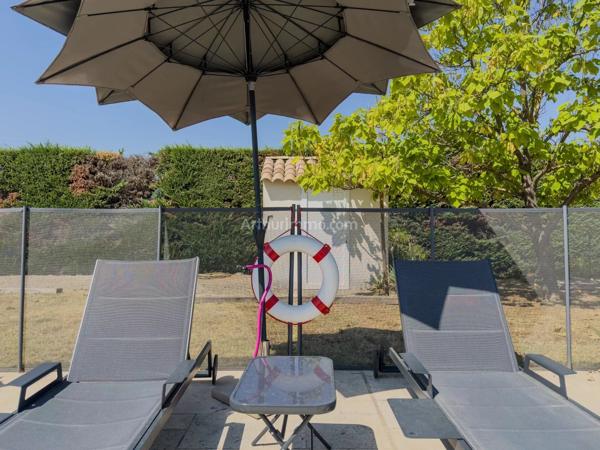 Vente                                                      Villa
                        
                     7 pièces                      166 m2                     à Draguignan