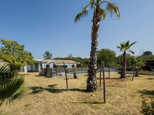 Vente                                                      Villa
                        
                     7 pièces                      166 m2                     à Draguignan