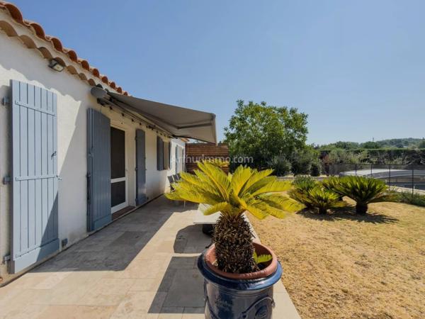 Vente                                                      Villa
                        
                     7 pièces                      166 m2                     à Draguignan