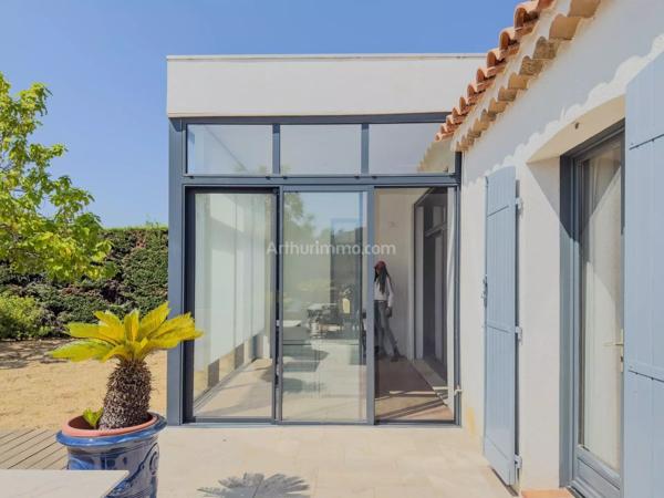 Vente                                                      Villa
                        
                     7 pièces                      166 m2                     à Draguignan