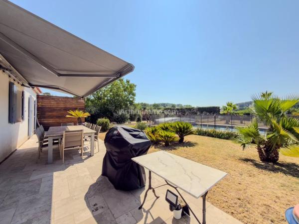 Vente                                                      Villa
                        
                     7 pièces                      166 m2                     à Draguignan