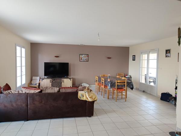 Maison à SEGONZAC, 16130 - 5 pièces 109m²