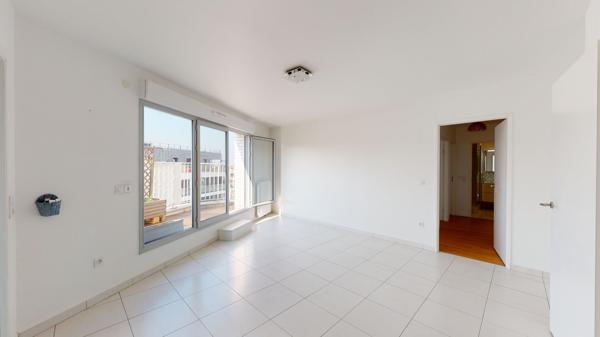Appartement Asnières Sur Seine 3 pièces 63.44 m2 avec terrasse, cave et parking.