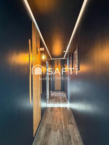 Maison d'architecte rénovée avec piscine et terrain