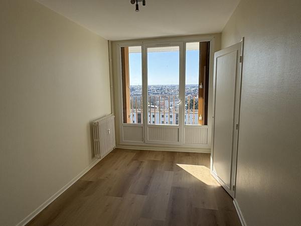Appartement Poitiers 3 pièce(s) 55 m2